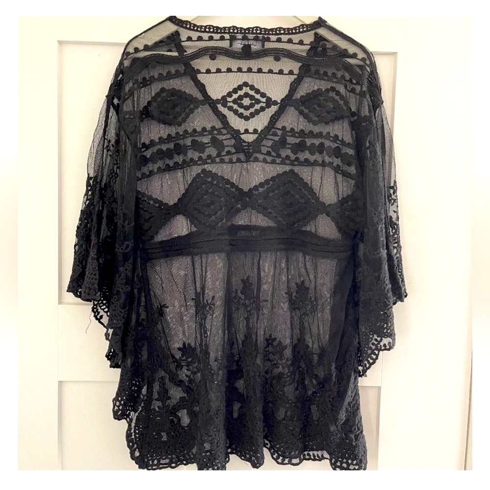 Lulus Black Sheer Lace Cover-Up with drawstring around the waist never worn